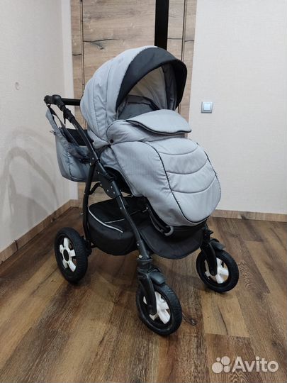 Коляска 2 в 1 в отличном состоянии