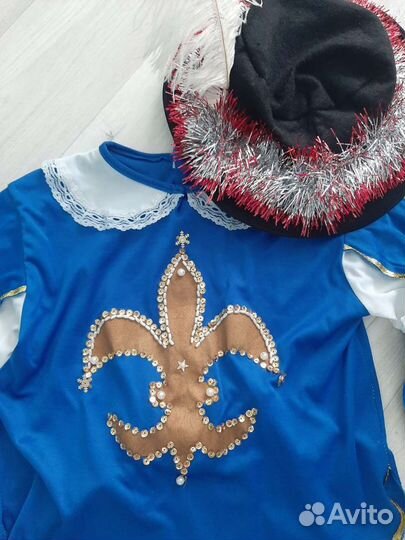 Новогодний костюм мушкетер