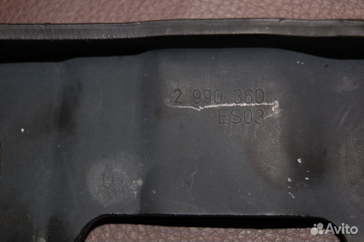 Петля капота правая - BMW X1 E84 (2009-15гг)