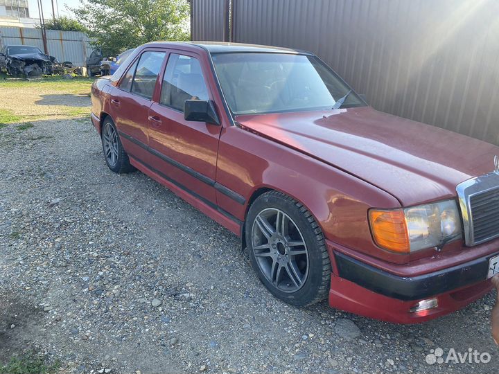 Авторазбор Мерседес Е260 W124/Mercedes E200