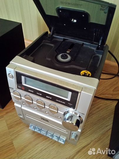 Музыкальный центр vitek VT-3498