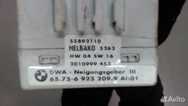 Реле бензонасоса BMW X5 E53, 2004