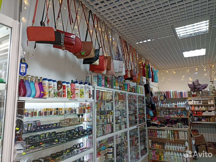 Косметика и парфюмерия Эйвон, Орифлейм