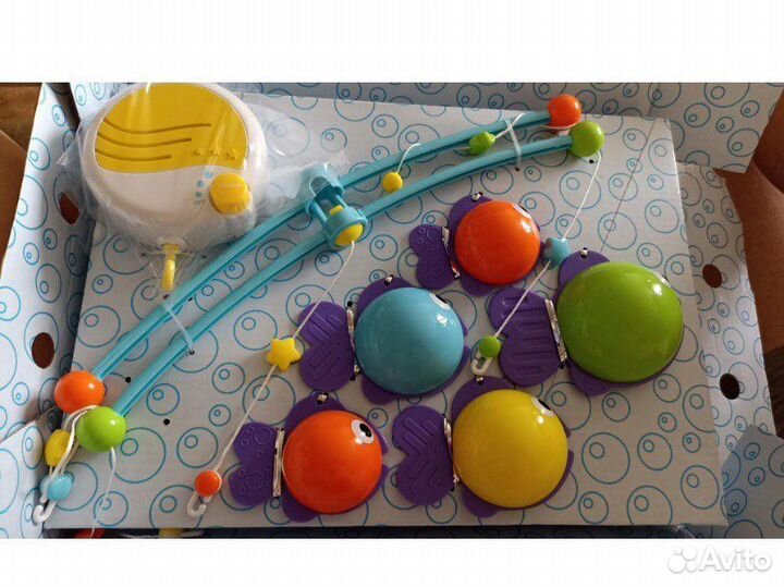 Мобиль на кроватку новый