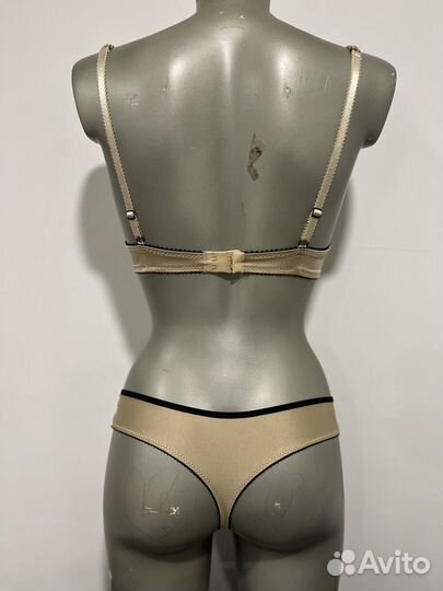 Бюстгальтер