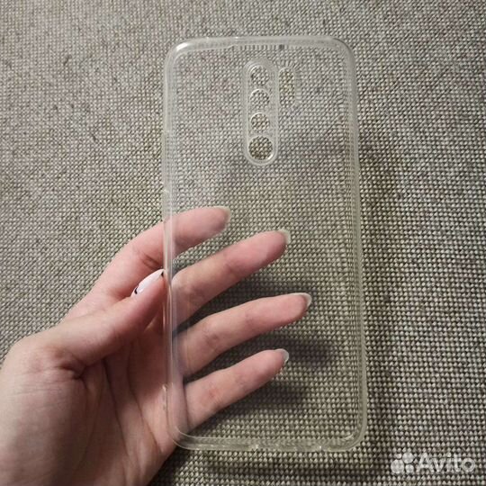 Чехлы на телефон