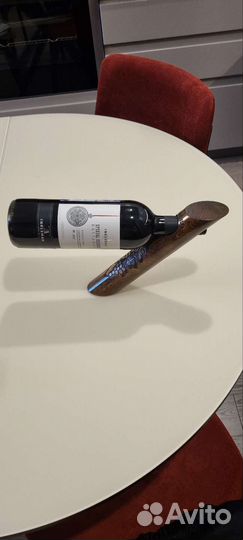 Держатель для винной бутылки настольный