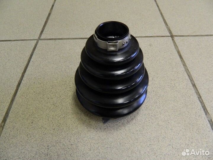 Чехол шруса Focus III 1.6 наружний