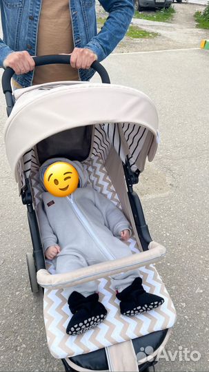 Прогулочная коляска