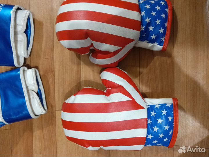 Боксерские перчатки