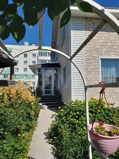 Дом 178,2 м² на участке 5,1 сот.