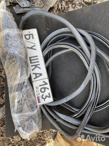 Уплотнитель автомобильный дверной