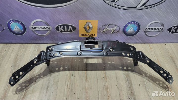 Рамка кузова Панель перед Телевизор Renault logan