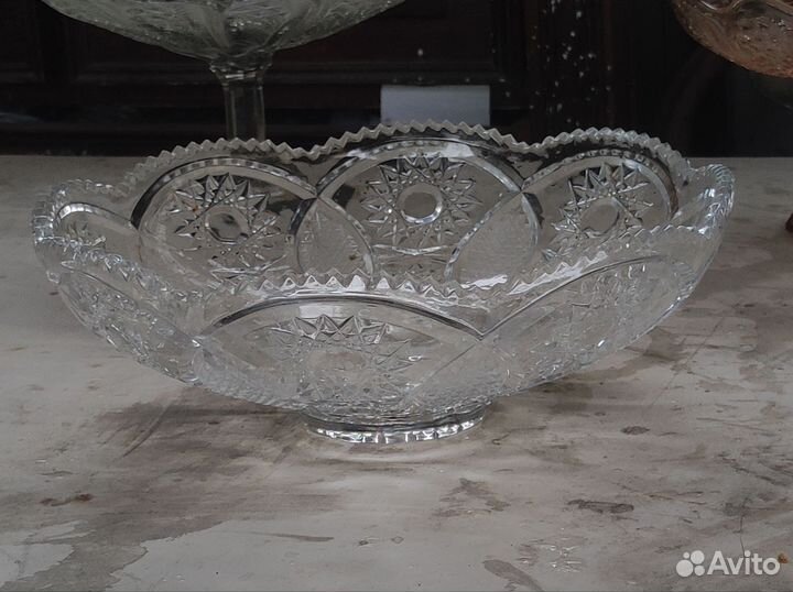 Хрустальная ваза