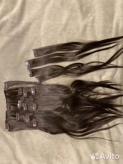 Волосы на заколках