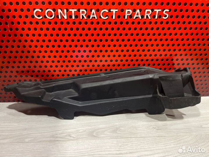 Пластик моторного отсека Bmw X6 F16 2018