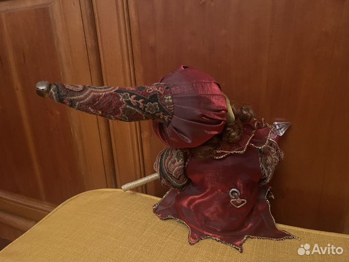 Интерьерная кукла музыкальная