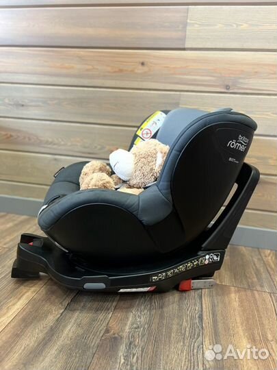 Автокресло детское Britax Roemer dualfix M i-size