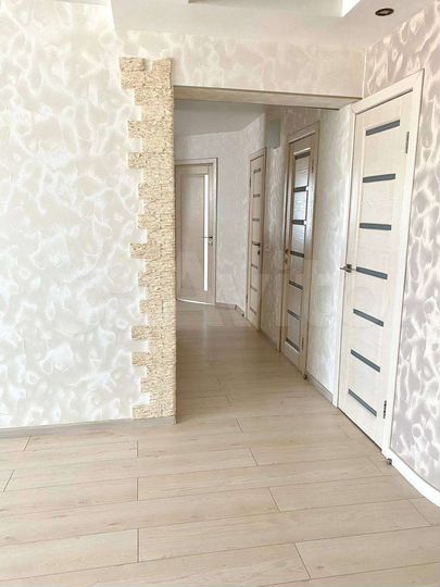 4-к. квартира, 86 м², 15/18 эт.