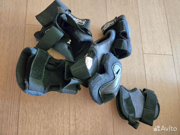 Шлем с регулировкой и защита