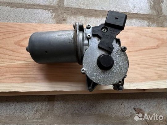 Моторчик дворников Opel Zafira