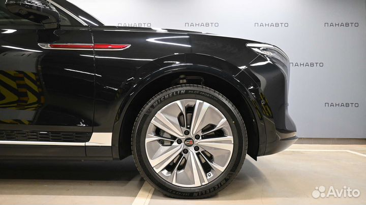 Hongqi E-HS9 AT, 2021