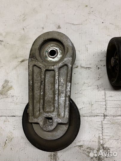 Натяжитель ремня генератора opel insignia a20nht