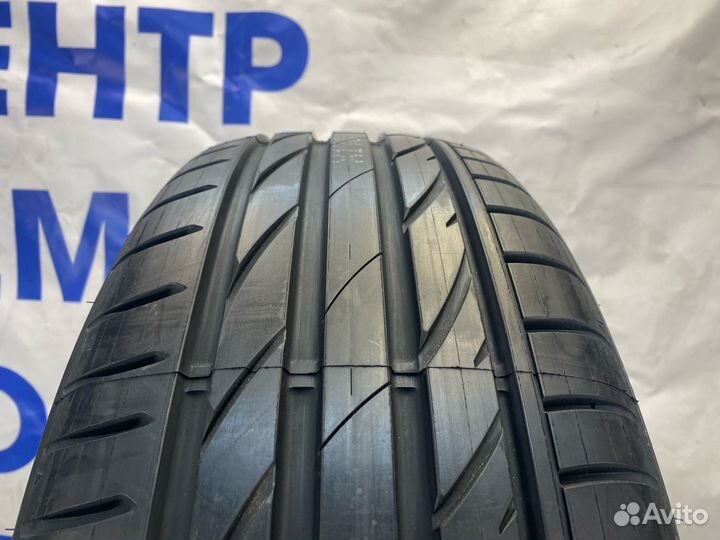 Maxxis Victra Sport VS5 225/50 R18 95H