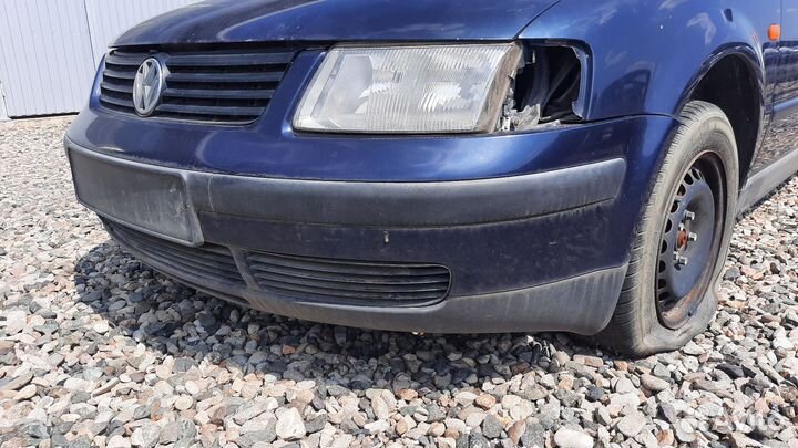 Volkswagen Passat B5 передний бампер