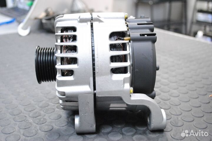 Генератор F10, F01, BMW X5 E70, X6 E71 3.0 Diesel