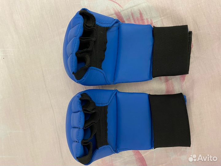 Перчатки для каратэ