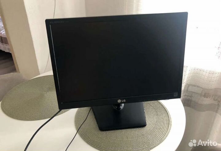 Монитор LG