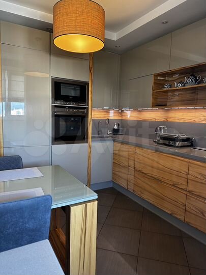 3-к. квартира, 76,7 м², 25/25 эт.