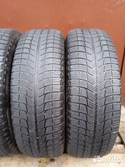 Michelin X-Ice 3 205/70 R15