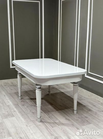 Стол и стулья от производителя. В наличии