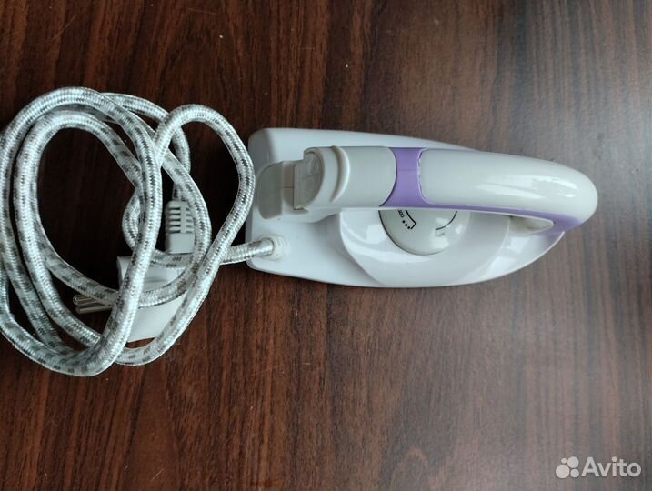 Утюг дорожный