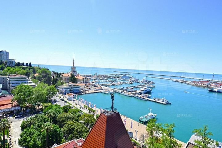 3-к. квартира, 130 м², 8/12 эт.