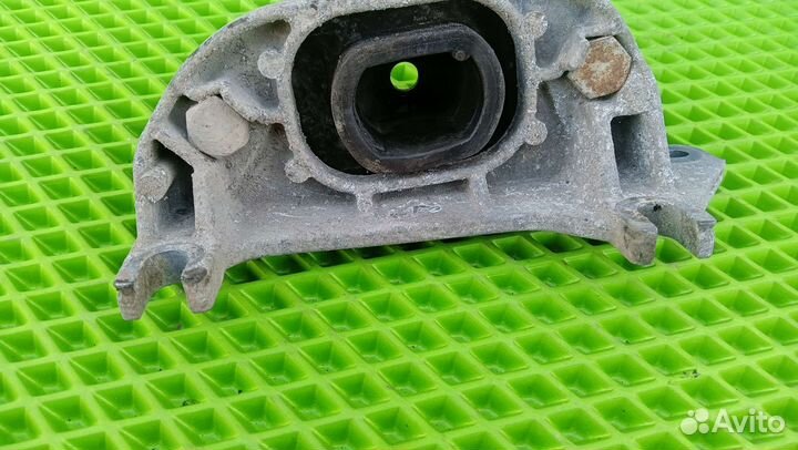 Подушка левая Renault Logan 1