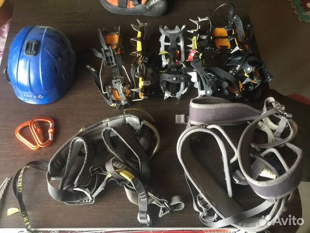 Кошки, ледоруб, каска, обвязка