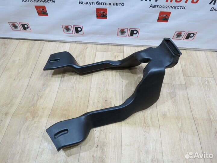 Воздуховод Skoda Rapid