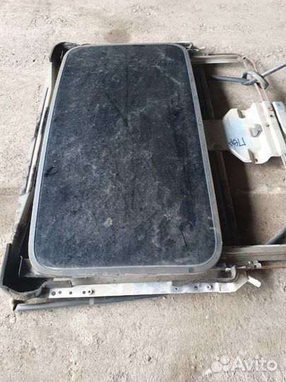 Люк (в сборе) на Mitsubishi Outlander I CU