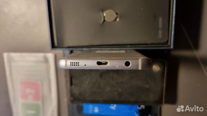 Телефон Samsung galaxy s7