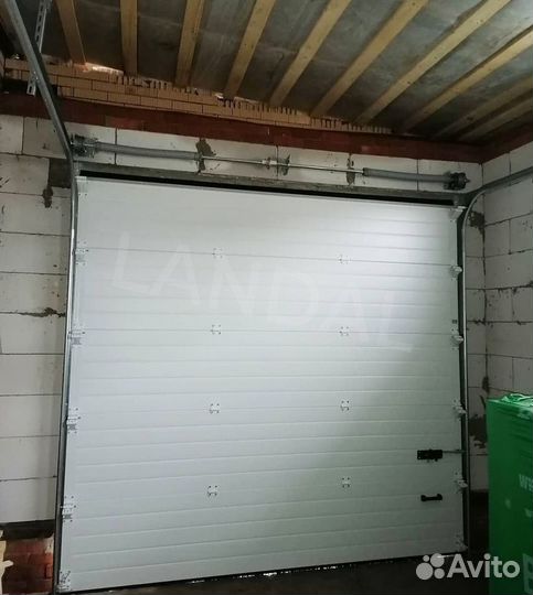 Гаражные секционные ворота