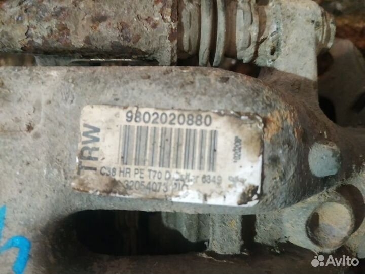 Суппорт тормозной задний правый Peugeot 408