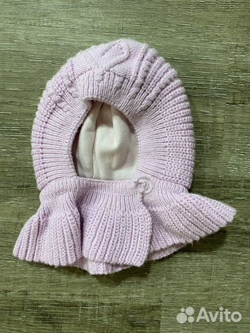 Шапка и манишка для девочки
