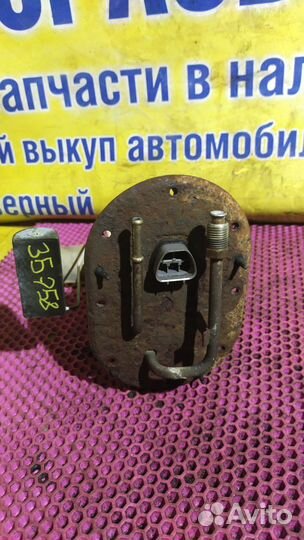 Насос топливный Toyota Carina E