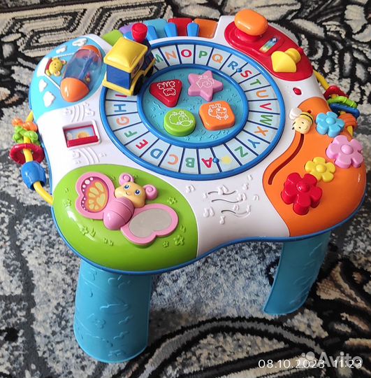 Развивающий столик baby go