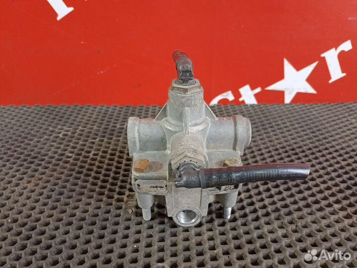 Клапан ускорительный Daf XF106