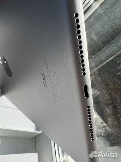 iPad 5 (2018) 32gb Wi-Fi