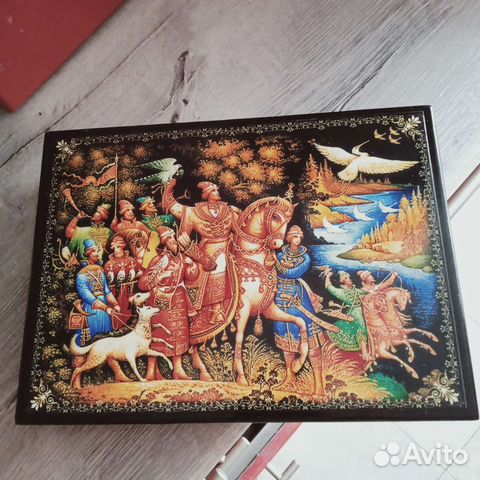 Деревянная шкатулка старинная